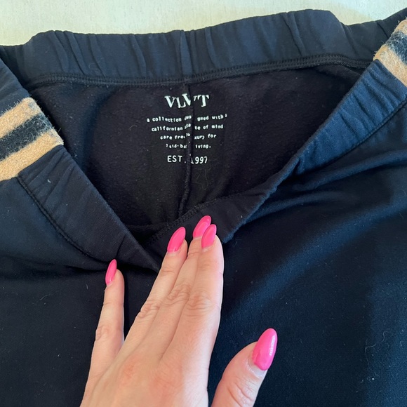 Velvet | Stephanie black jogger - Picture 4 of 4